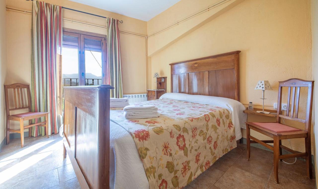 Cal Giral II Bed and Breakfast Cornudella de Montsant Exterior foto